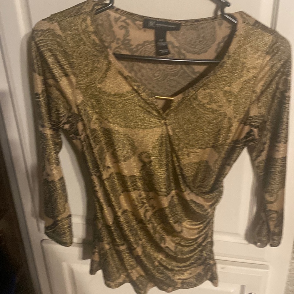 Shimmering INC top with paisley print size P/P